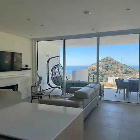 New Ocean View Centrally Located, Just 3 Minutes To Marbella Center *