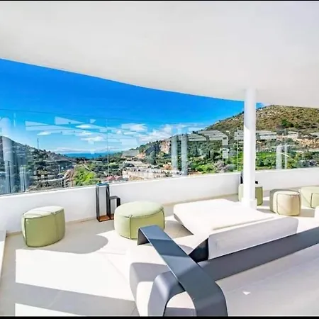 New Ocean View Centrally Located, Just 3 Minutes To Marbella Center Apartment Ojen