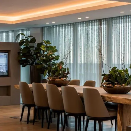 New Ocean View Centrally Located, Just 3 Minutes To Marbella Center *
