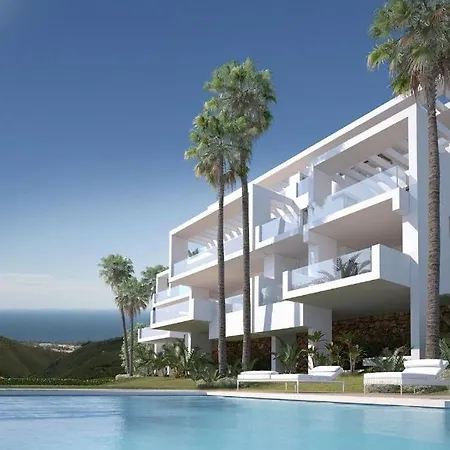 Apartment New Ocean View Centrally Located, Just 3 Minutes To Marbella Center