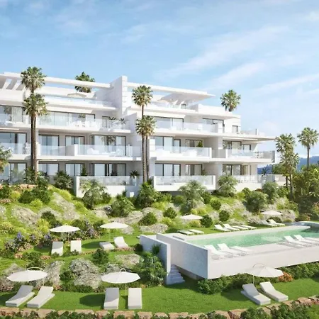 New Ocean View Private Centrally Located, Just 3 Minutes To Marbella Center Apartment
